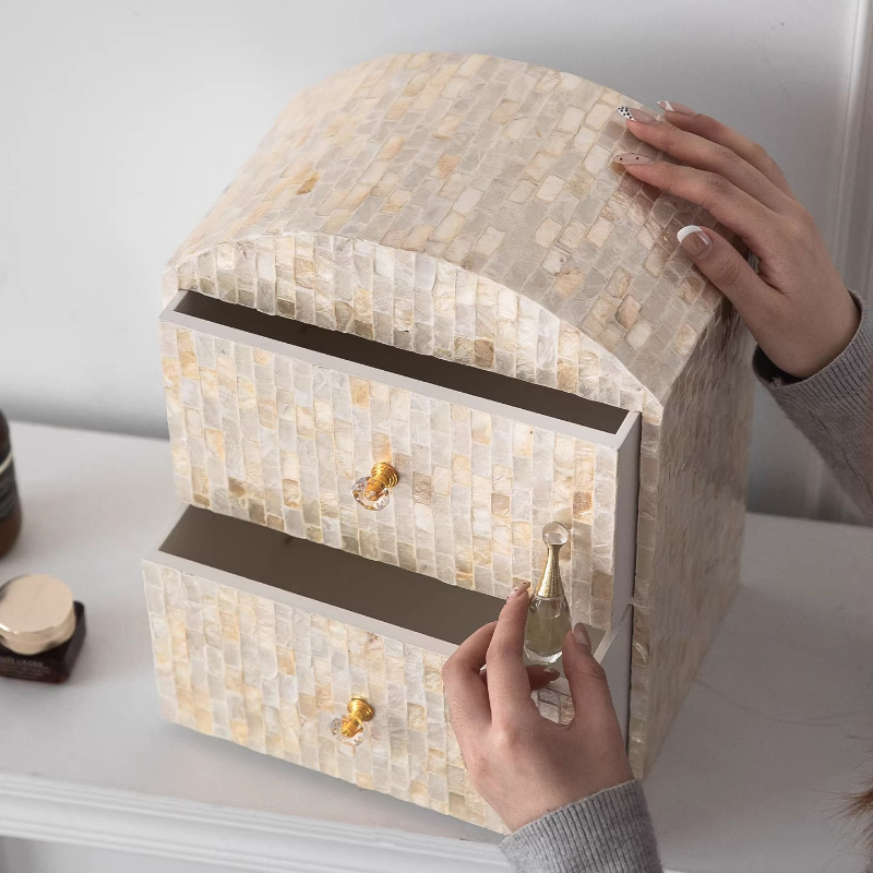 Luxuriöse französische Schmuck – High Luxury Skincare Bewertung und Preis