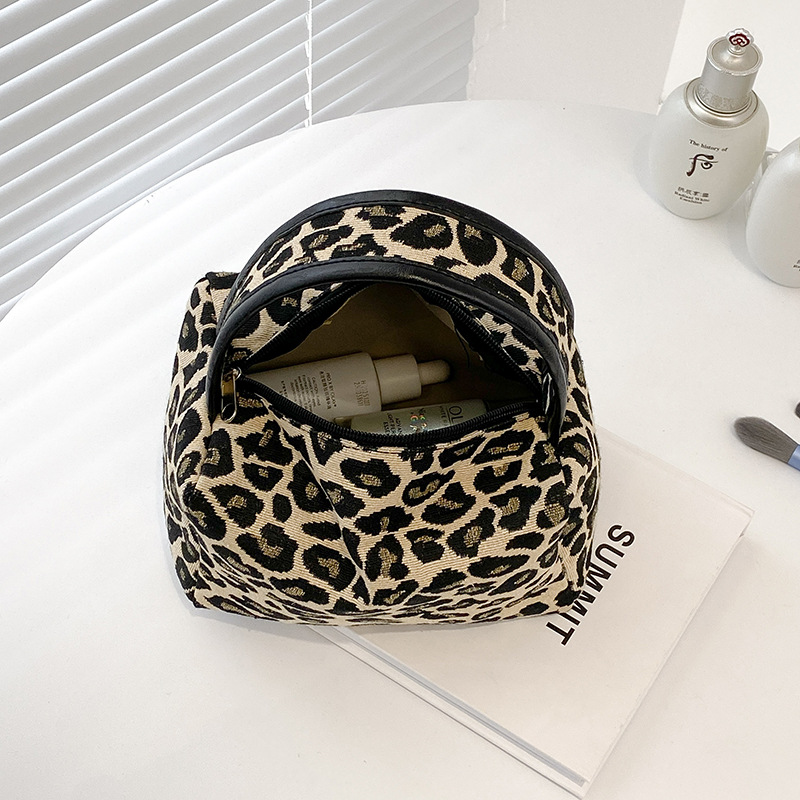 Leoparden-Make-up-Tasche, luxu – Luxury Skincare & Spa Bewertung und Preis